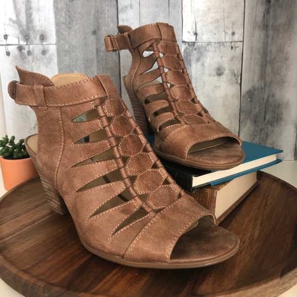 naturalizer talan sandal
